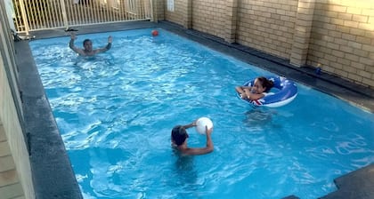 Jackaroo Apartments