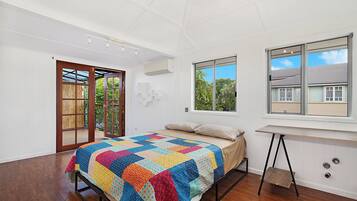 Kamar Double (Private) | 1 kamar tidur dan didekorasi berbeda-beda