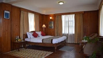 Skrivbord, extrasängar, gratis wi-fi och sängkläder