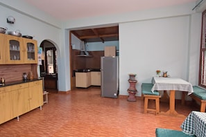 Lobby - The North Face Inn (Pokhara)
