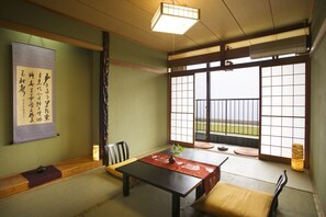 Japanese Style Room, Smoking | In-room dining - Resort Ryokan Yadokari (Echizen)