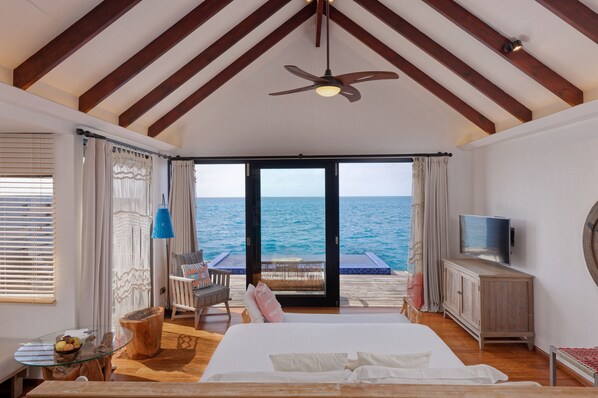 Reef Pool Water Villa
