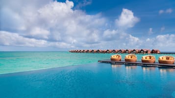 Poolside bar