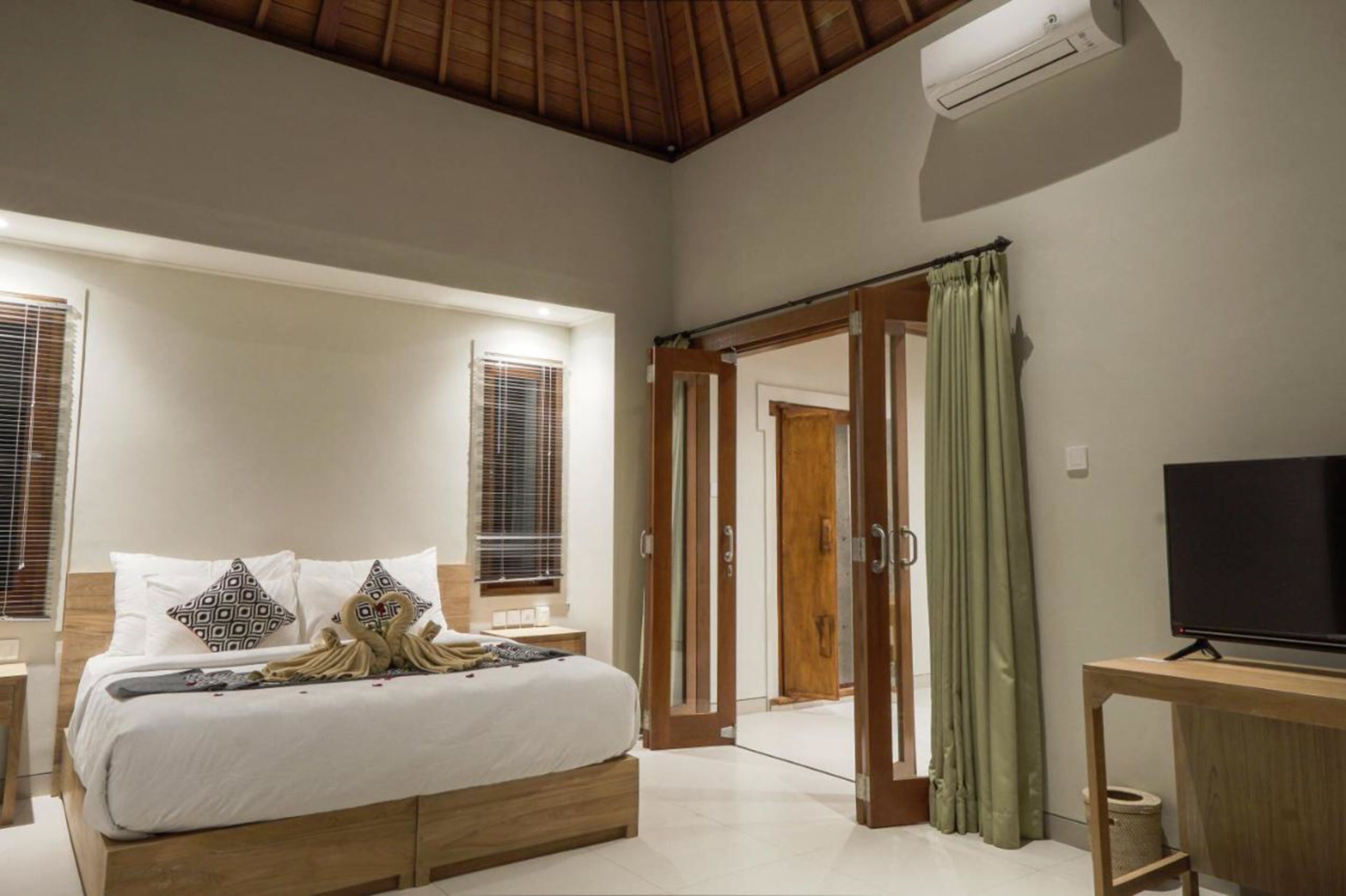 villa, 2 bedrooms, private pool | premium bedding, minibar, in-room safe, desk