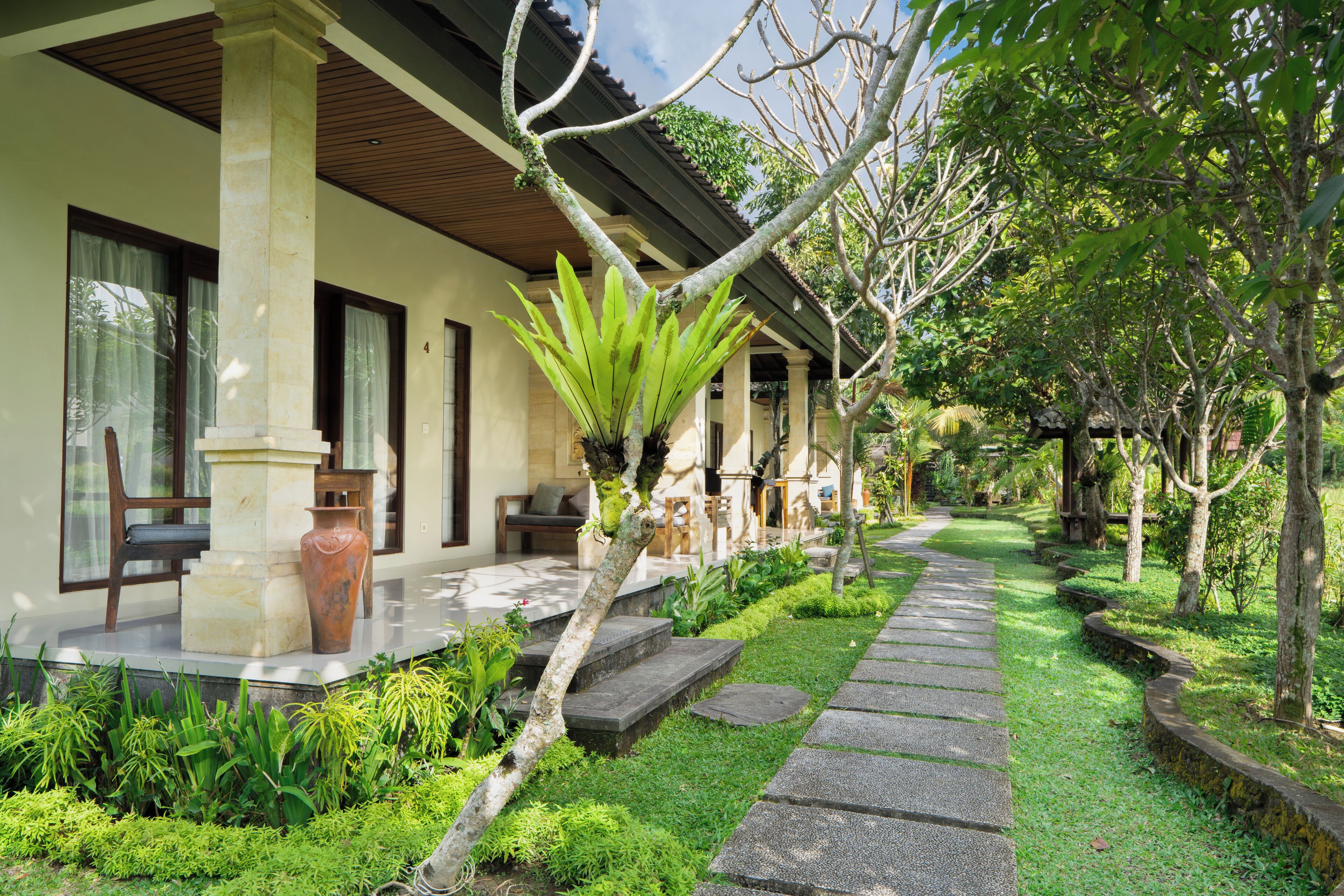 deluxe room | garden view