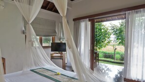 Deluxe Room | Premium bedding, minibar, in-room safe, desk - Masia Villa Ubud (Ubud)