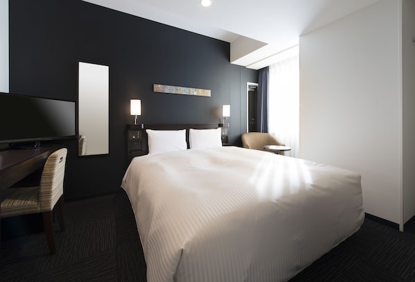 羽絨被、舒適加層、客房內保險箱、書桌