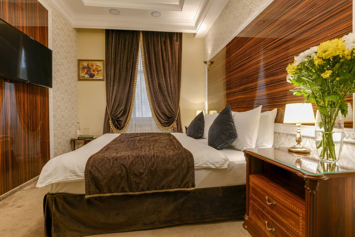 Deluxe Twin Room, 2 Katil Kelamin (Double) | Peralatan tempat tidur premium, bar mini, peti besi dalam bilik
