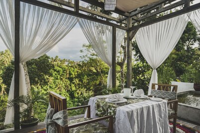 Amora Ubud Boutique Villas