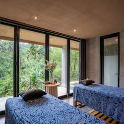 Espace de soins pour les couples, soins corporels, soins d'aromathérapie