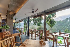 Breakfast, lunch served; local and international cuisine, pool views 