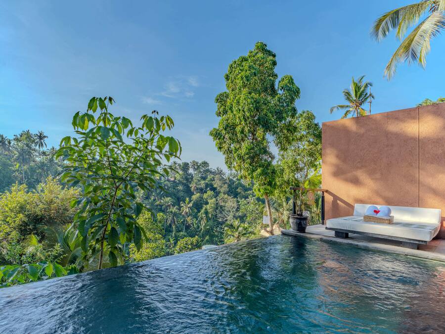 Romance Valley Pool Villa | Piscina | Una piscina al aire libre (de 07:00 a 22:00), sombrillas, tumbonas