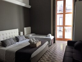 Premium bedding, in-room safe, desk, laptop workspace