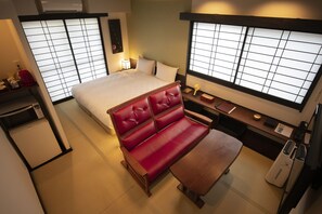 Premium bedding, down comforters, in-room safe, blackout drapes - Kyoto Takasegawa Bettei (Kyoto)