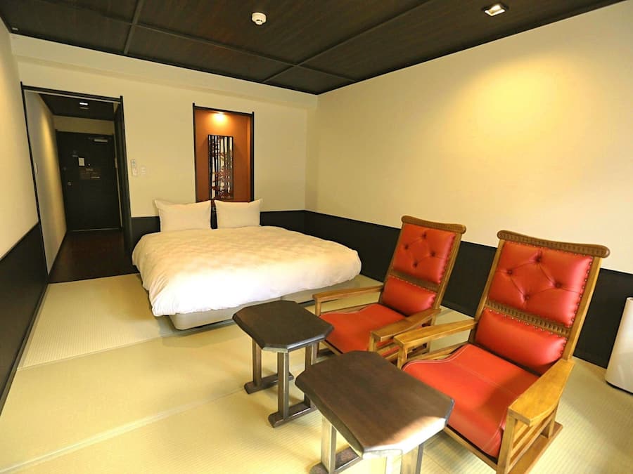 Premium bedding, down duvets, in-room safe, blackout curtains