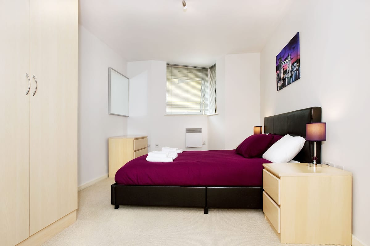 Apartment (2 bedrooms & 1 bathroom #17)