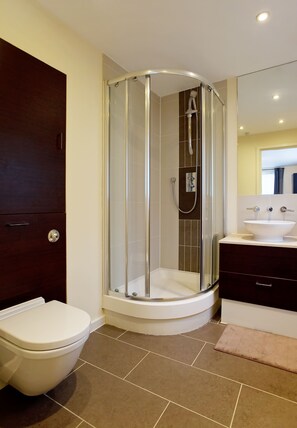 Bathroom - Signal Apartments London (London)