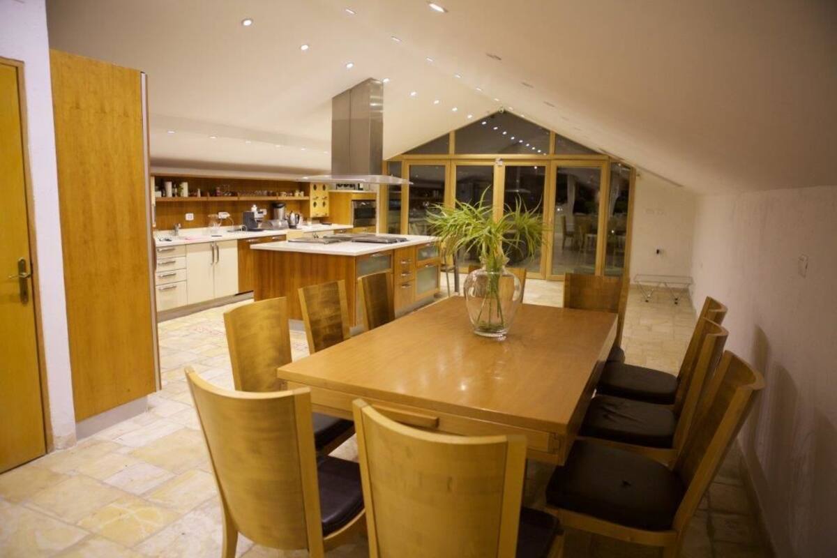 Luxury Penthouse, 4 Bedrooms, Terrace, City View | In-room dining