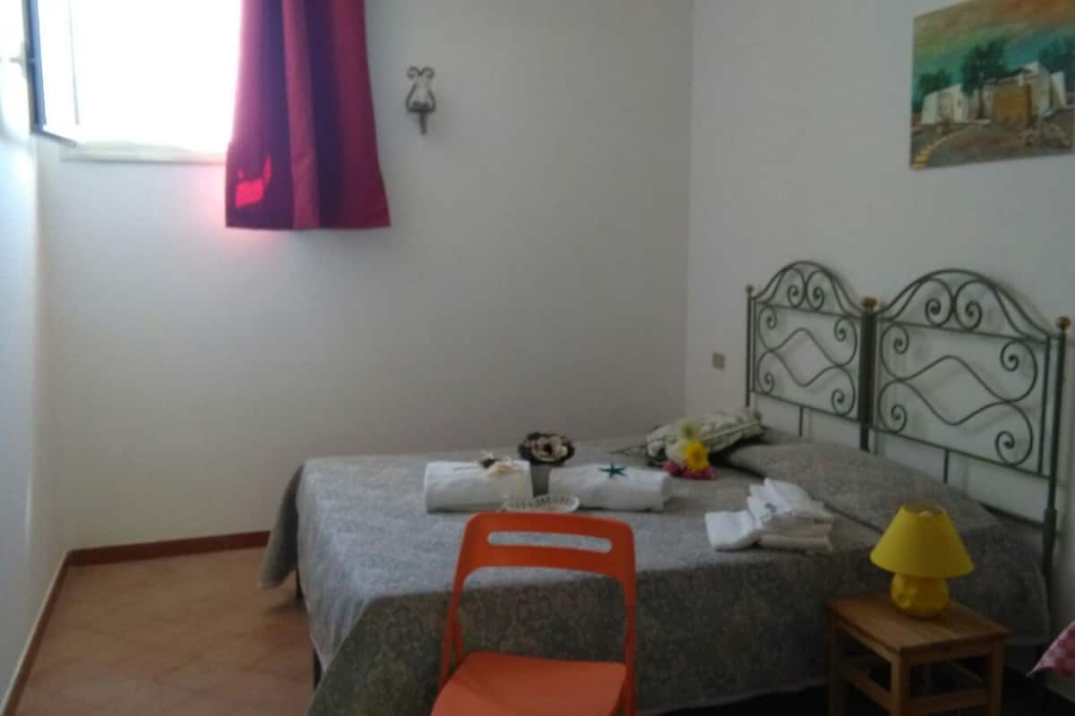 Departamento familiar | 2 habitaciones, ropa de cama de alta calidad, escritorio y wifi gratis
