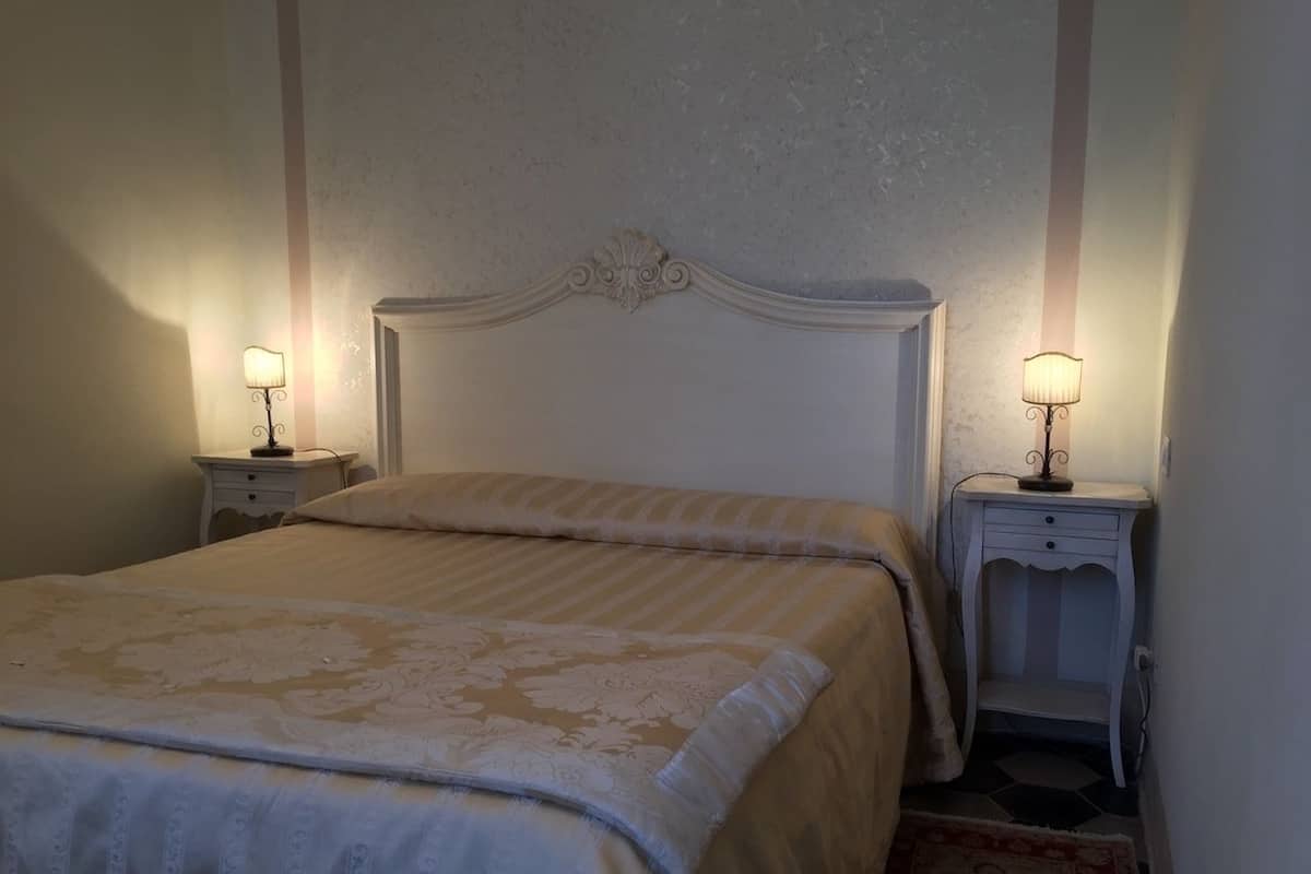 Chambre Double Confort | Literie de qualité supérieure, coffres-forts dans les chambres