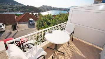 Double room No4, Balcony, Sea view