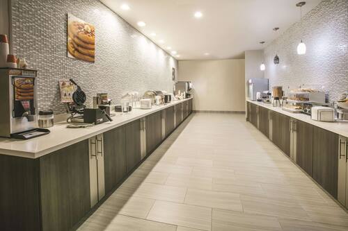 Free continental breakfast on weekends