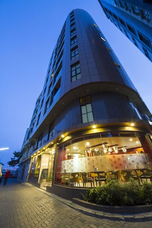 Front of property - evening/night