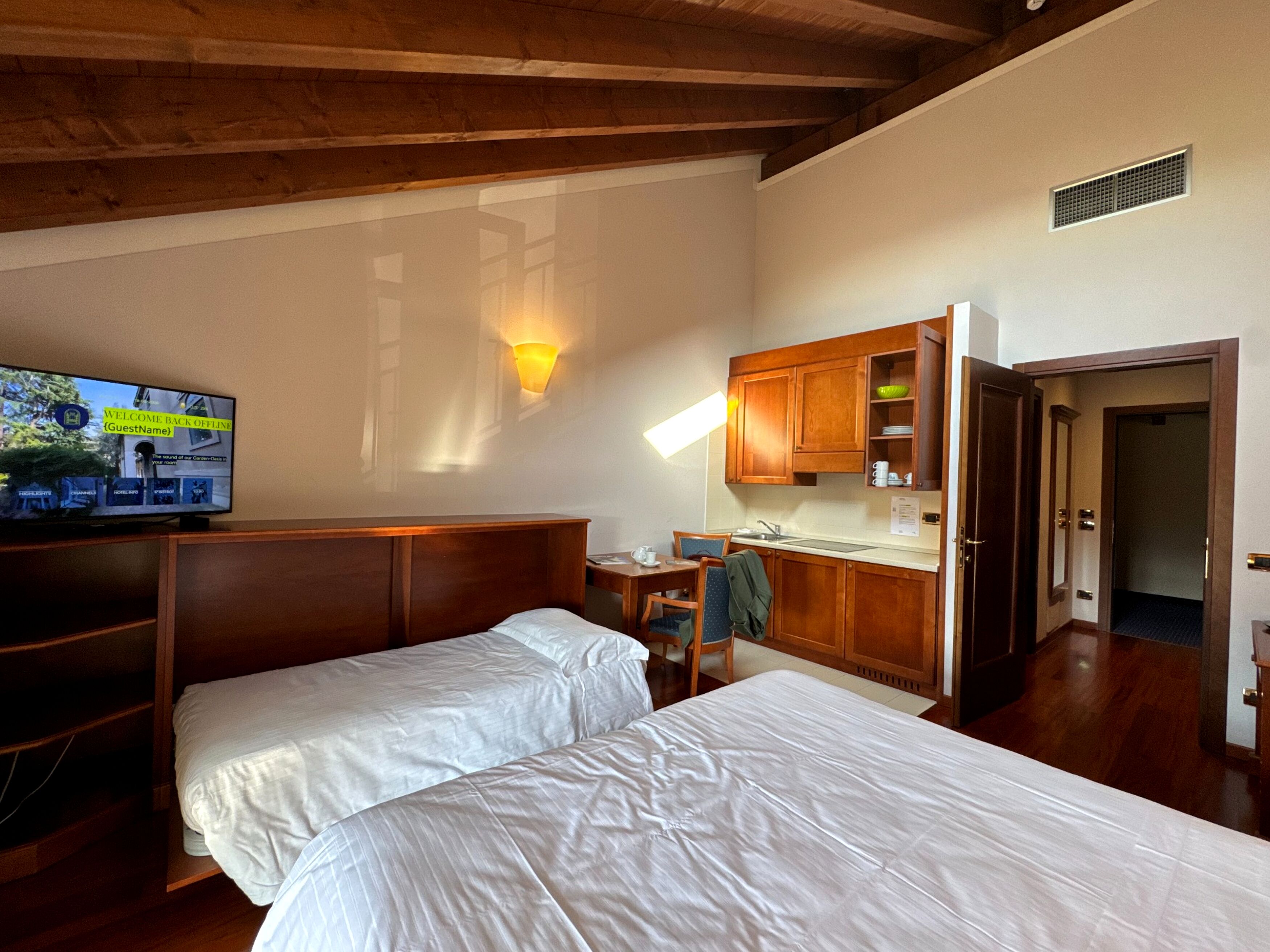 Monolocale Deluxe, 1 camera da letto, angolo cottura | Vista dalla camera