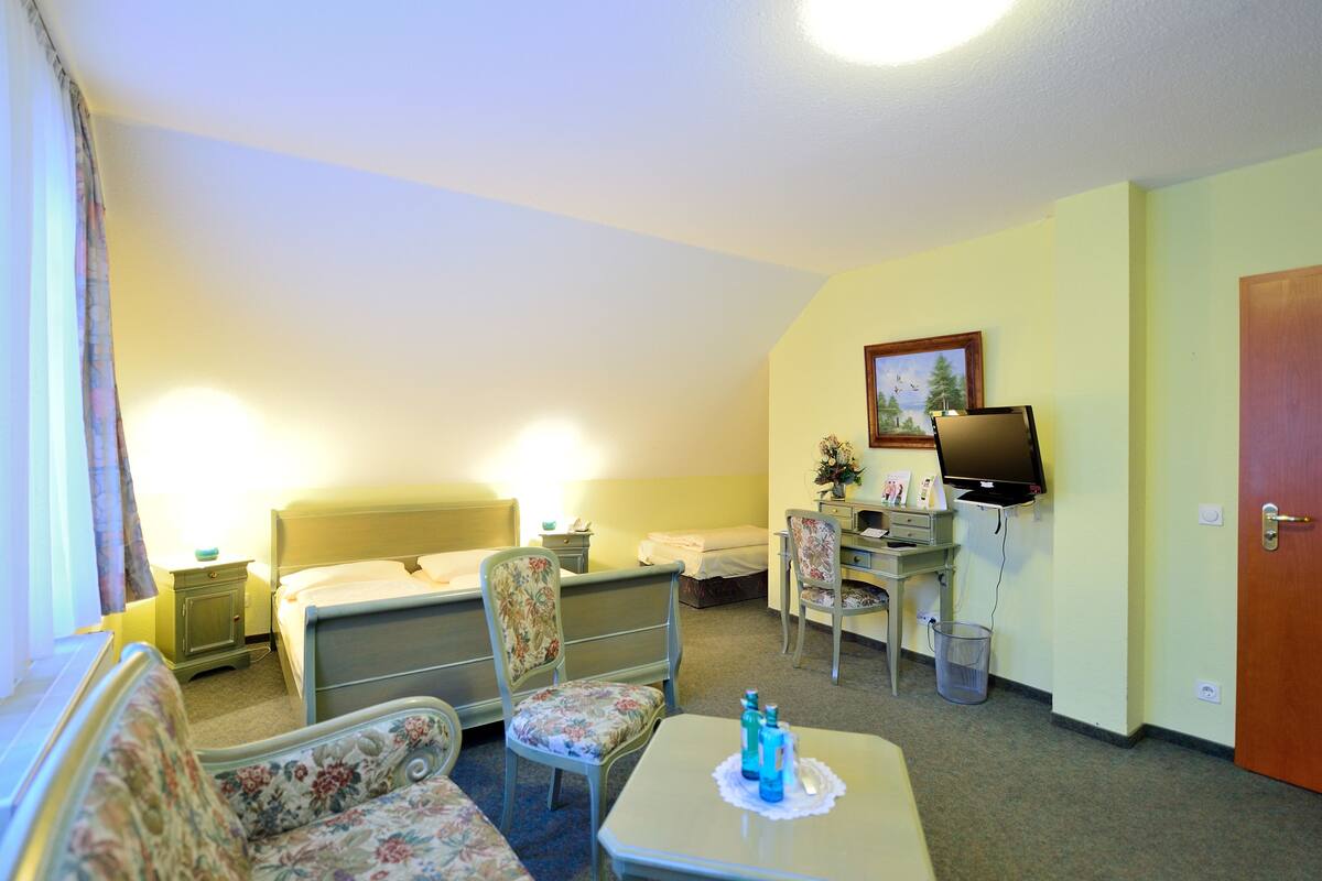 In-room safe, desk, soundproofing, iron/ironing board (on request)