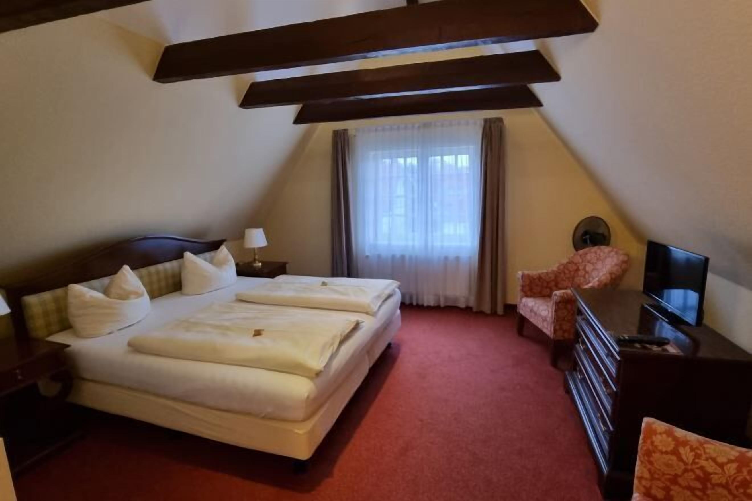 Minibar, in-room safe, desk, blackout curtains