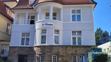Bagian depan properti