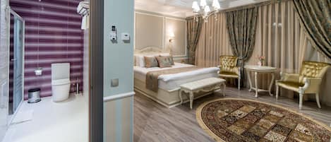 Deluxe Studio Suite | Premium bedding, minibar, in-room safe, desk