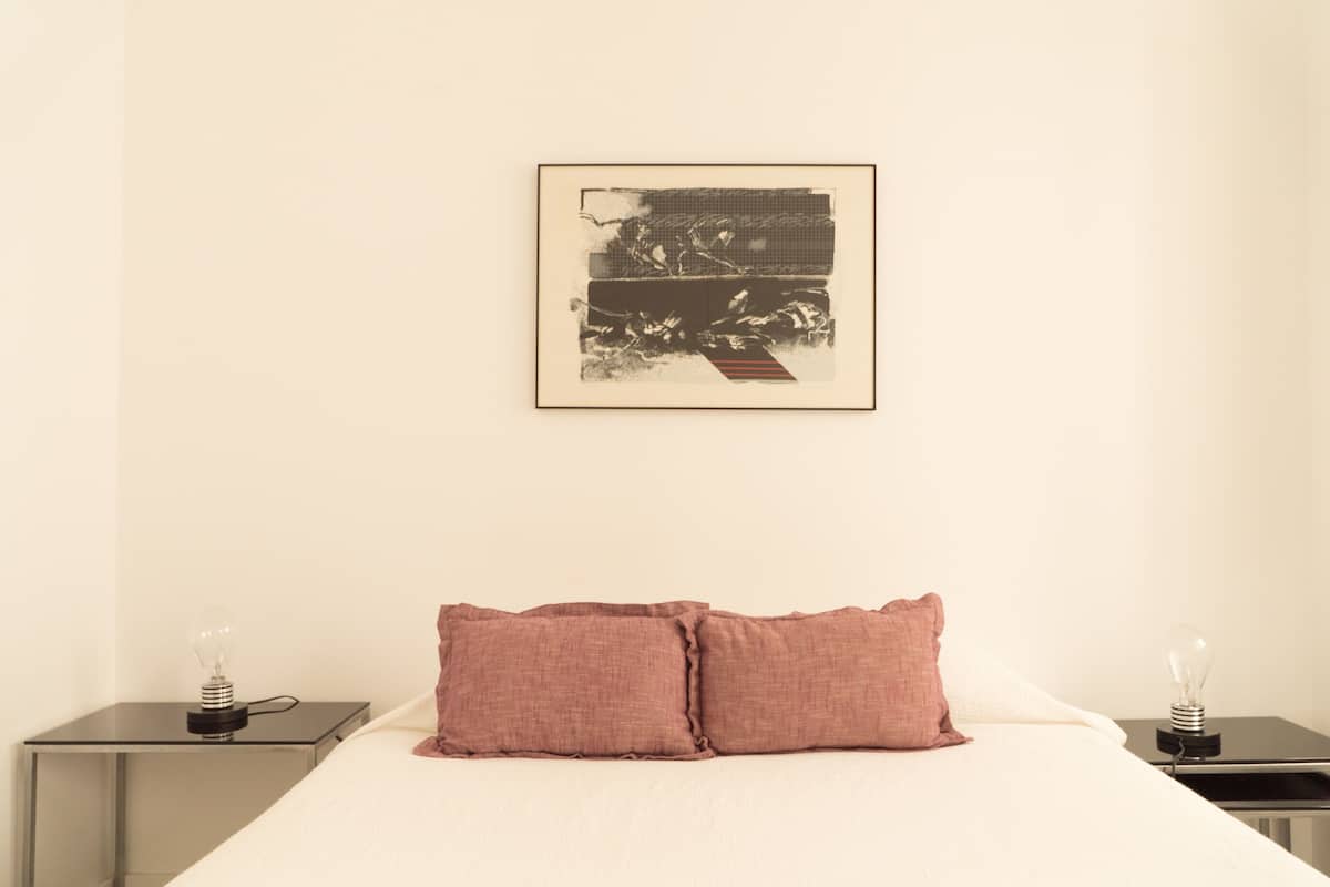 In-room safe, desk, iron/ironing board, free WiFi