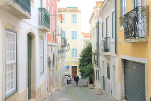 Exterior detail - Severa Apartments (Lisbon)