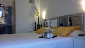 Habitació doble Comfort | Wifi gratuïta i roba de llit 