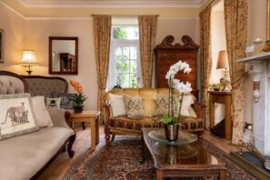 Lounge - Afon Rhaiadr Country House (Dolgellau)