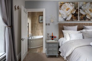 Superior Double or Twin Room, Jetted Tub, Park View - Afon Rhaiadr Country House (Dolgellau)