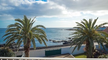 Family Apartment, 2 Bedrooms, Ocean View, Beachfront | View from room