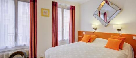 Phòng 4 | Minibar, bàn, màn/rèm cản sáng, truy cập Internet không dây miễn phí