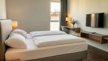 Penthouse, 1 Schlafzimmer, Terrasse, Flussblick (Kitchen) | Zimmersafe, Schreibtisch, schallisolierte Zimmer, Babybetten