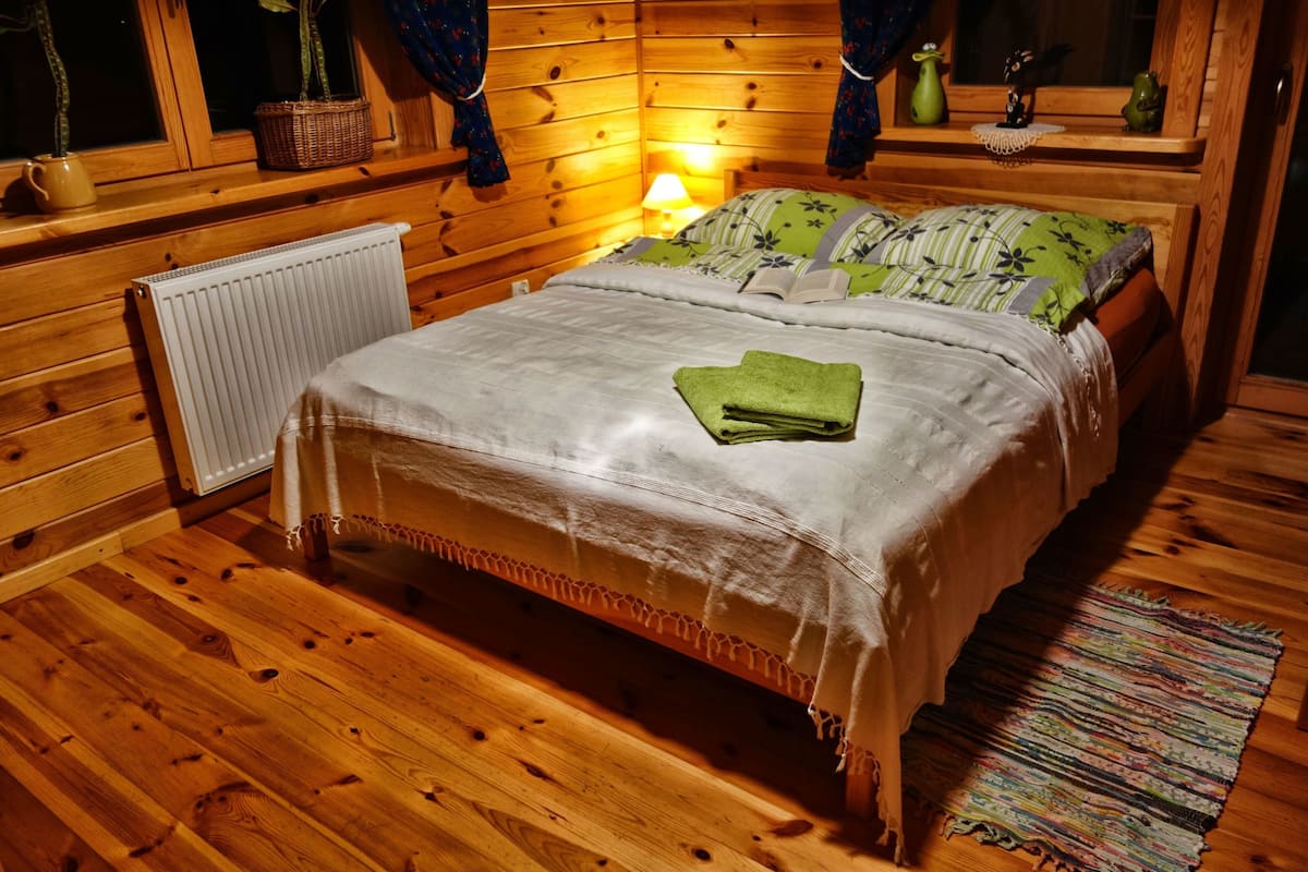 Iron/ironing board, free WiFi