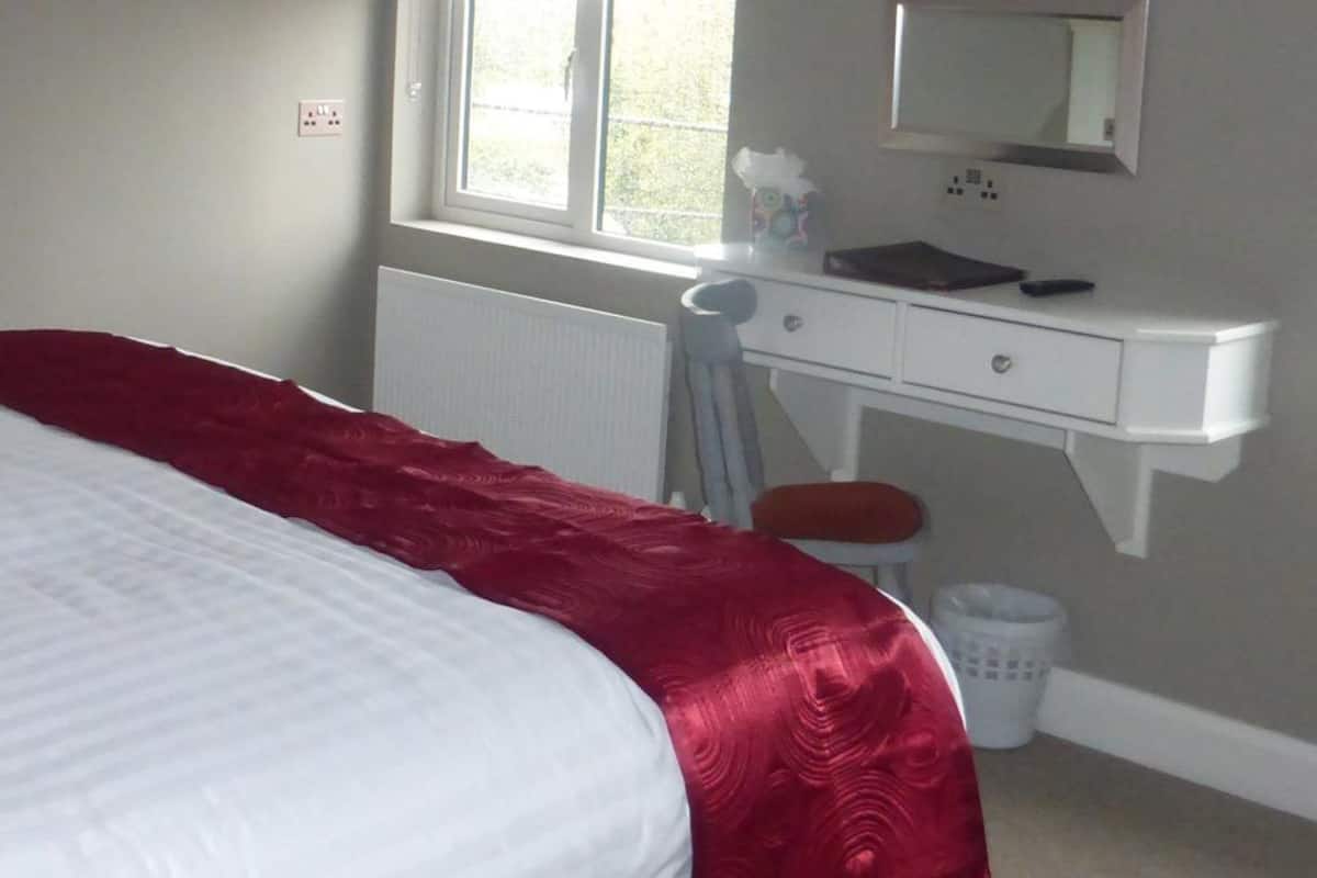 premium bedding, iron/ironing board, free wifi