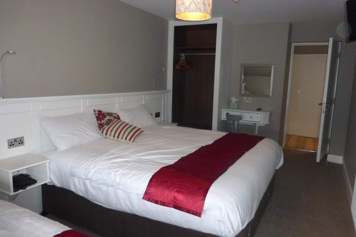 premium bedding, iron/ironing board, free wifi