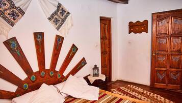 Habitació doble estàndard | Decoració individual, mobiliari individual i cortines opaques