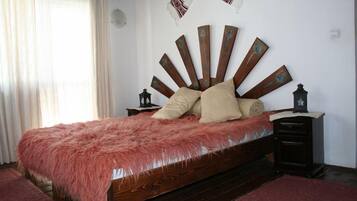 Standard-Doppelzimmer | Individuell dekoriert, individuell eingerichtet, VerdunkelungsvorhÀnge