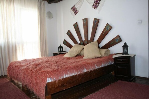 Standard dubbelrum | Individuell inredning, unika möbler och mörkläggningsgardiner