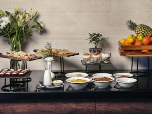 Se sirven almuerzos y cenas