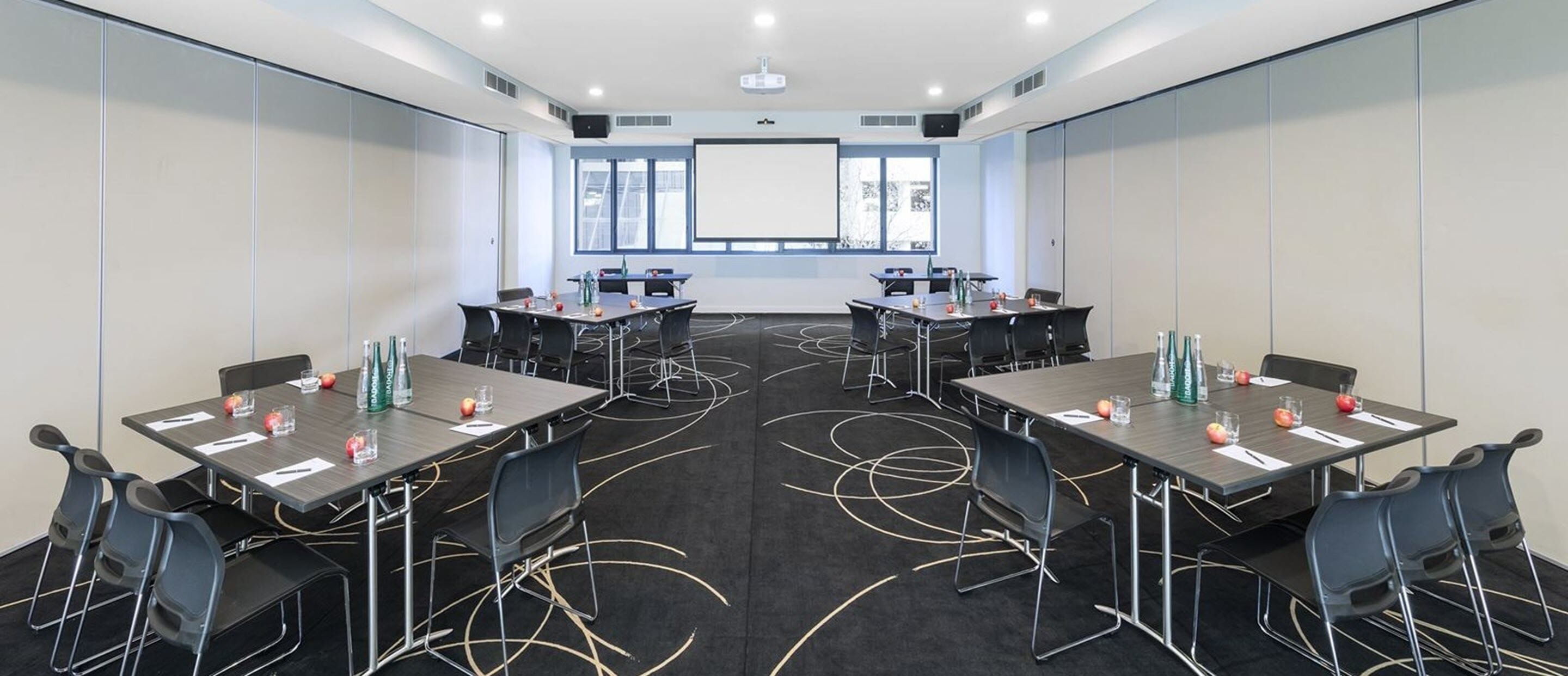 SKYE Hotel Suites Parramatta — image 27