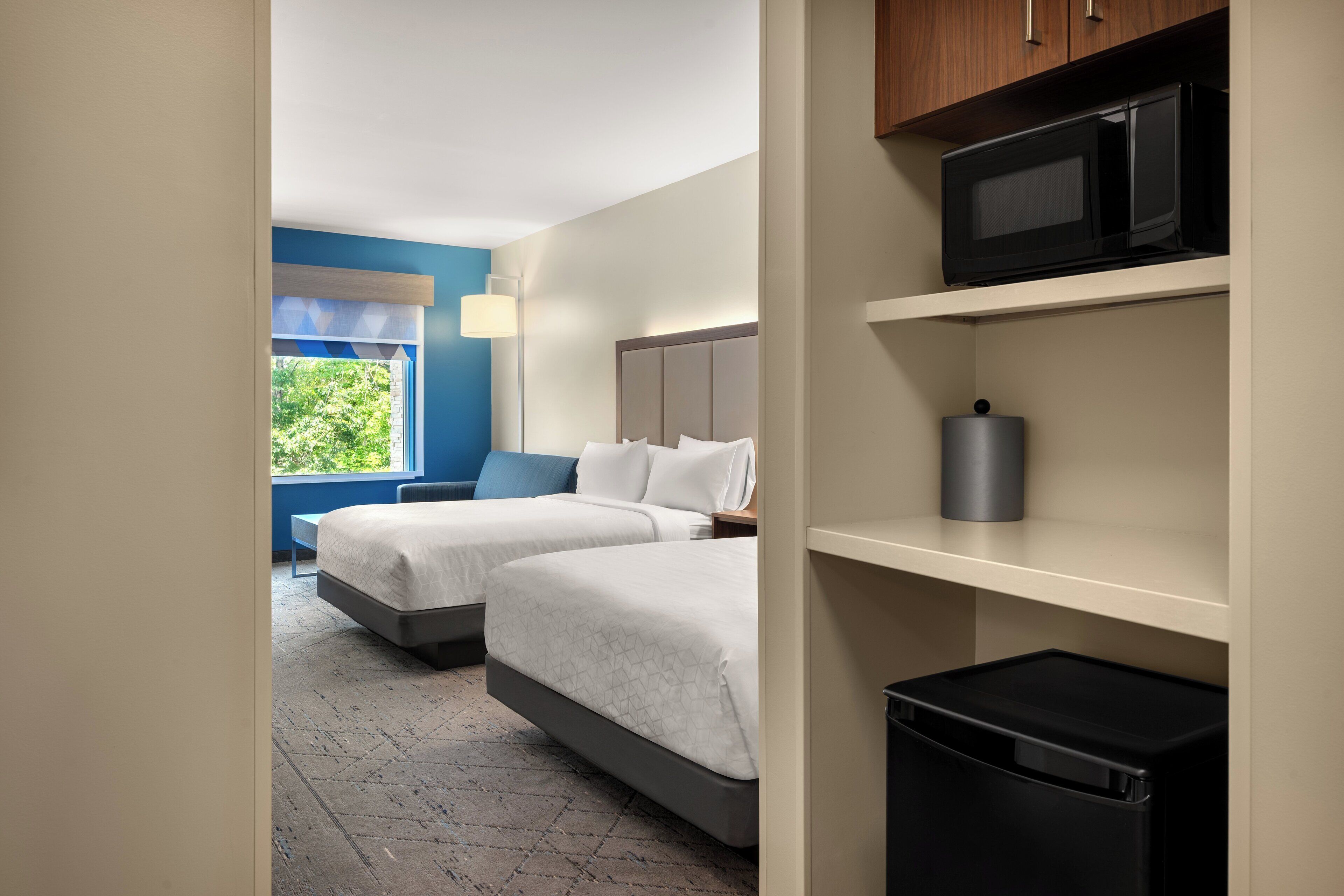 1 bedroom, premium bedding, in-room safe, desk