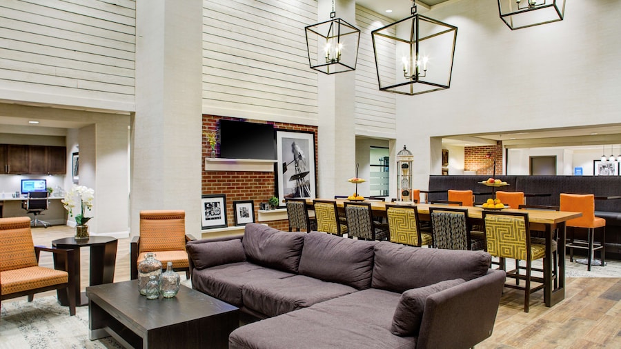 Hampton Inn & Suites Pittsburg Kansas Crossing